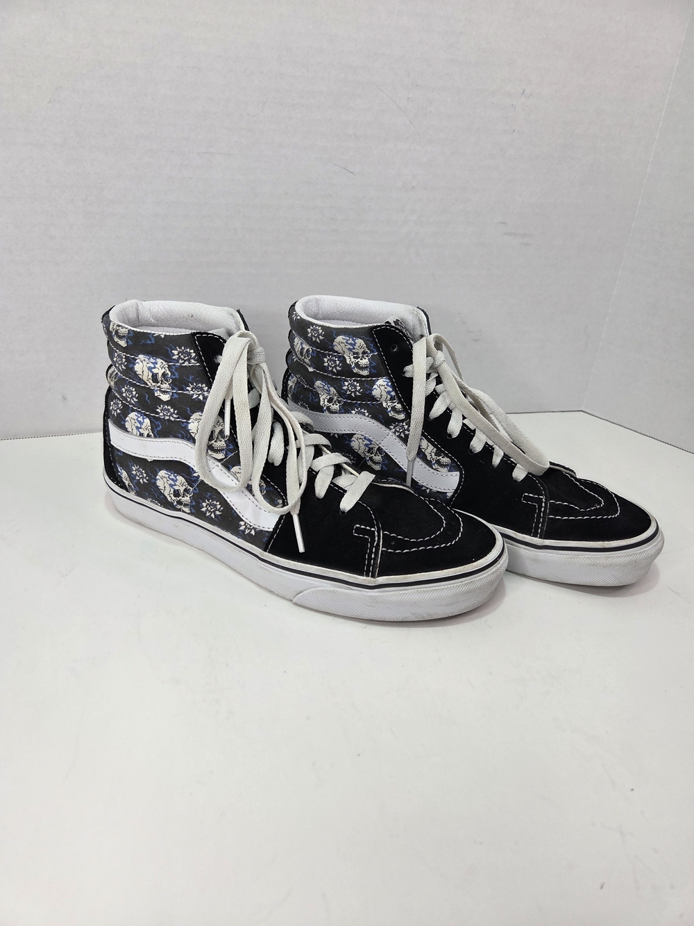VANS Of The Wall High top Black Sneakers, Skulls & Flowers Mens 7 Women’s 8.5
